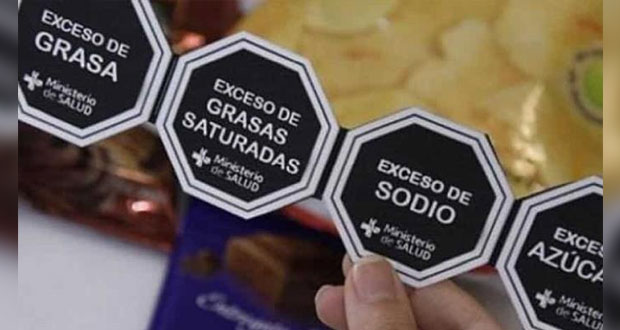 Aprueban etiquetado de advertencia en bebidas y alimentos chatarra