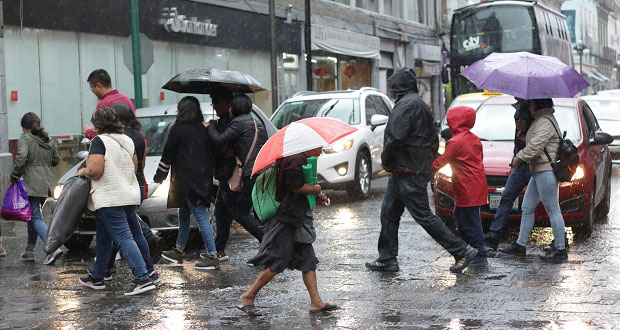 Hasta el jueves, se prevén lluvias por frente frío en Puebla