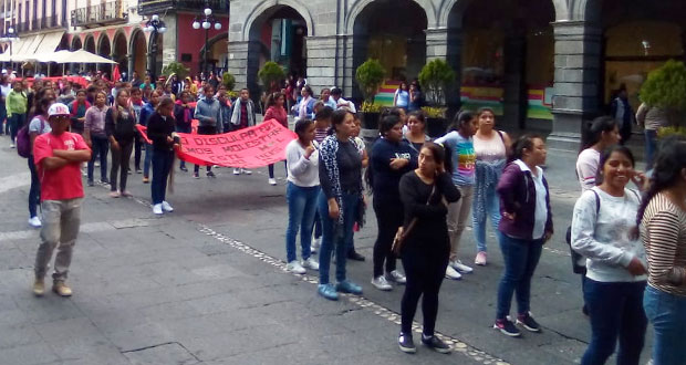 El lunes se reunirá Melitón Lozano con normalistas de Teteles