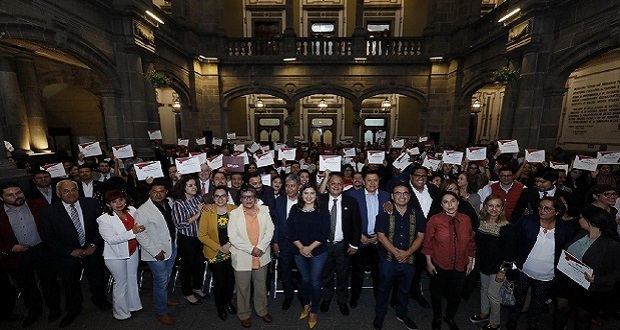 Galardonan a los 100 mejores servidores públicos del municipio