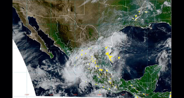 “Priscilla” toca tierra en Colima y causa lluvias en varios estados