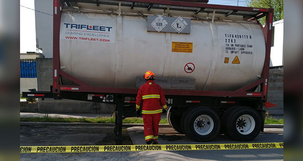En Estado de México, ubican y recupera tráiler con cianuro robado