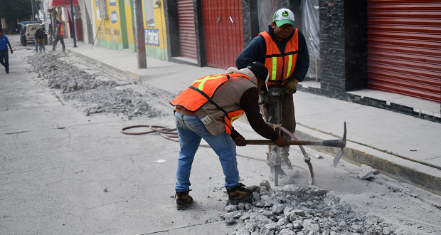 Ahuatempan rehabilita medio kilómetro de red para agua potable