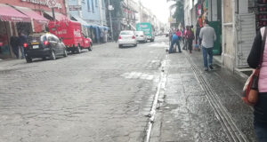 Ambulantes respetan acuerdo y no se instalan en calles del CH por Buen Fin
