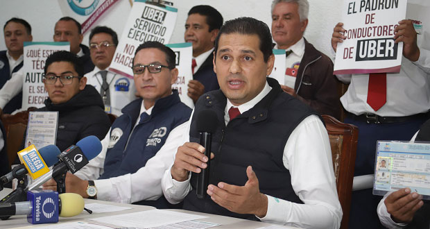 Taxistas piden a gobierno de Puebla regular el transporte ejecutivo. Foto: EsImagen
