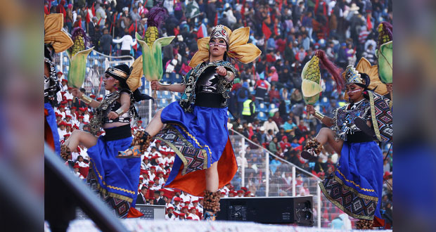 Destacan montaje sobre fundación de Tenochtitlan por bailarines