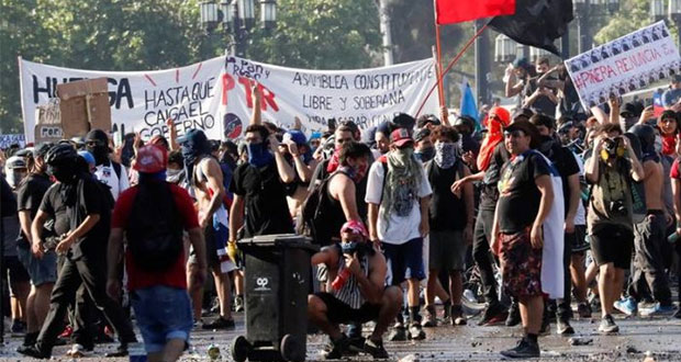 Millennials salen a calles contra falta de futuro y corrupción: Jalife