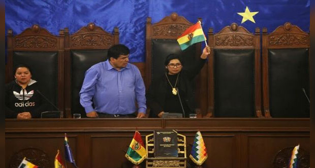 Opositores a golpe militar asumen presidencias en Congreso de Bolivia