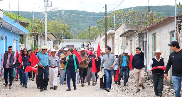 Pavimentarán calle Iturbide en San Felipe Otlaltepec, Tepexi