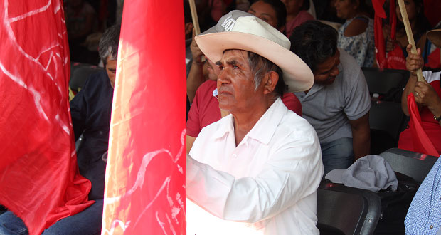Piden campesinos de Atlixco que les resuelvan sus demandas