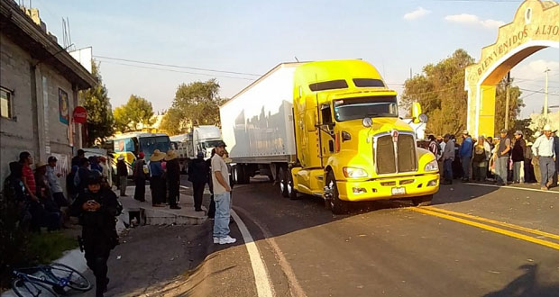 Policía Estatal asume seguridad en Aljojuca y reabren carretera