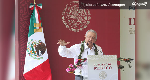 En Canoa, AMLO anuncia apoyo para Puebla de 230 mdp para fertilizante