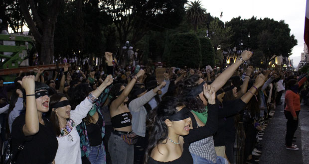 Replican “Un violador en tu camino” en Puebla y otras ciudades