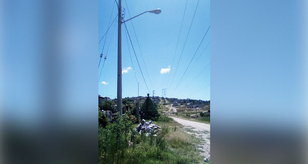 Resuelven demanda de alumbrado público al sur de la ciudad
