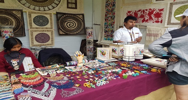 80 poblanos participan en el evento “Huasteca en los Pinos”