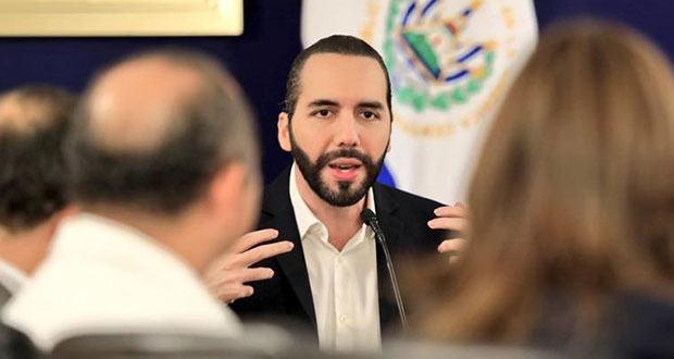 Arremete presidente de El Salvador contra Maduro en Twitter