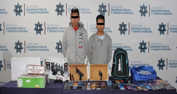 Detienen a 2 por robar 60 celulares de Coppel San José Vista Hermosa