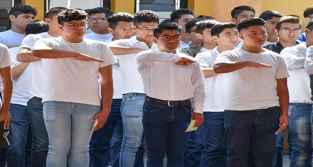 679 jóvenes acuden al sorteo del servicio militar en Cuautlancingo
