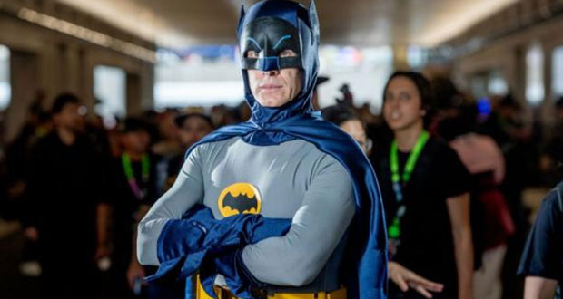 Subastarán hasta en 200 mil dólares disfraces de Batman y Robin