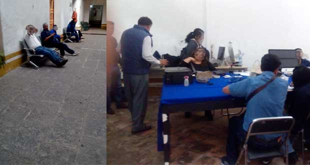 Sin explicación, cierran Carolino y mandan a empleados a matar tiempo