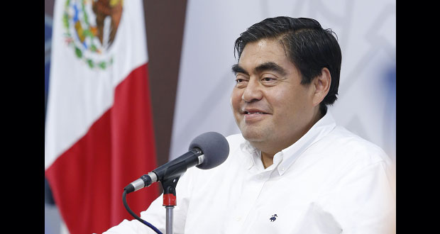 Gobierno reencontrará a poblanos con familiares en EU