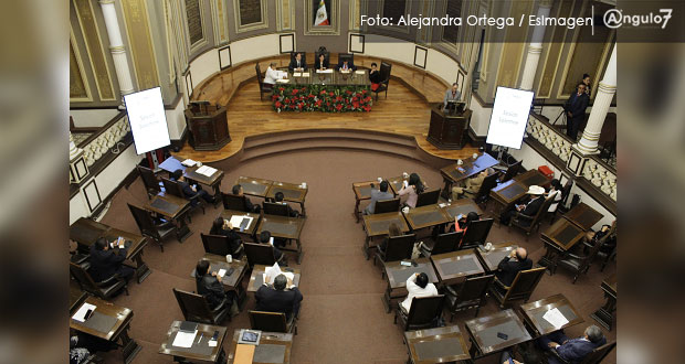 Morena, MC y PRI respaldan informe; PAN deja el pleno por ausencia de Barbosa