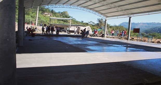Concluyen obras en preescolar indígena de Huitzilan de Serdán