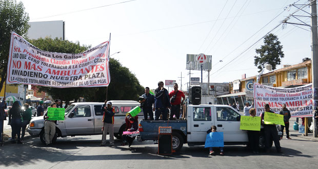 Exigen retiro de ambulantes en La Fayuca; quieren chantajear: UPVA