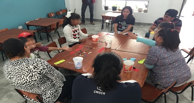 En CRII del Sedif dan clases de señas a niños y adolescentes