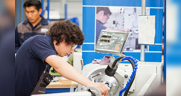 Universidades en Puebla no preparan a ingenieros para ayudar a la industria
