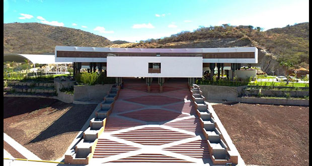 CFE reconectará luz en Villa Estudiantil; Tecomatlán pagará adeudo