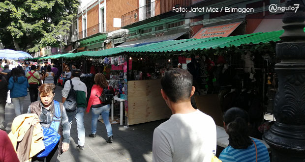 Pese a las villas, el comercio ambulante sigue gobernando en el CH