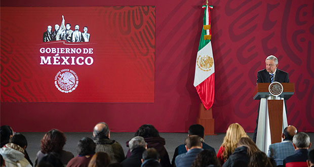 AMLO revela que se indaga huachicol en puertos y advierte a morenistas