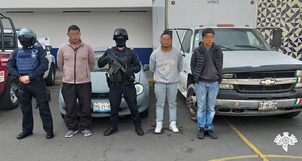 Aprehenden en mercado Unión a tres por robar camión con cigarros