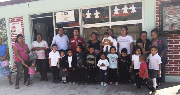 Ayuda Antorcha a preescolar en Epatlán
