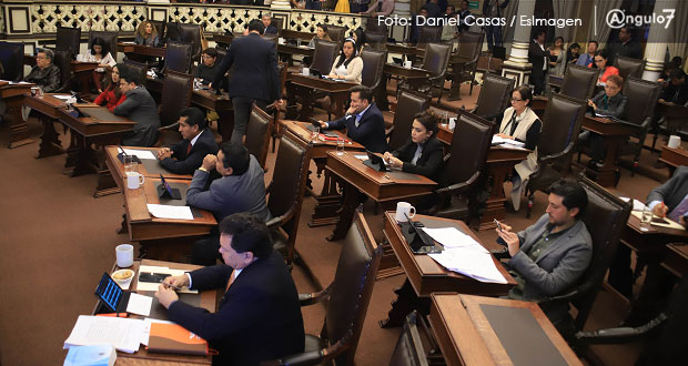 Congreso acepta renuncia de Carrancá a la FGE y emitirá convocatoria
