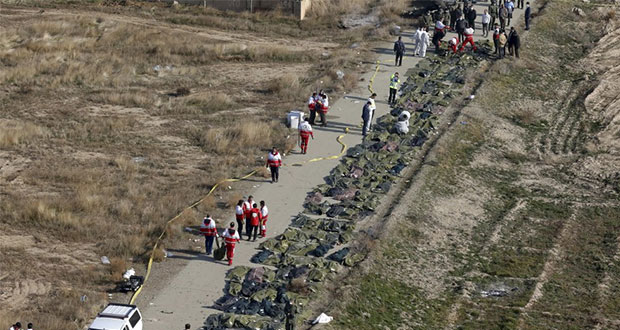 También en Irán, avión de Ucrania se estrella y deja 176 muertos