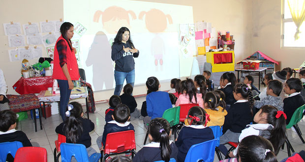 En Ocoyucan, imparten pláticas de orientación a niños y jóvenes