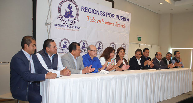 Panistas encabezados por Saturnino López respaldan a Genoveva Huerta