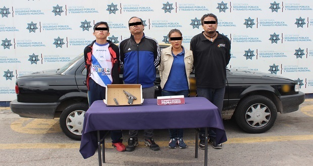Detienen a cuatro personas en posesión de arma sin permiso