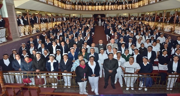 Secretaría de Salud reconoce a enfermeras de Puebla en su día
