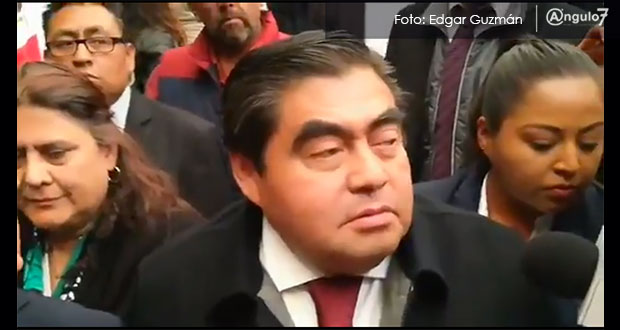 Esparza deja ver sus intenciones con asesorías contra reemplacamiento: Barbosa