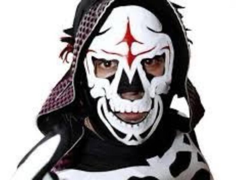 Revelan rostro de “La Parka” en redes sociales tras su fallecimiento