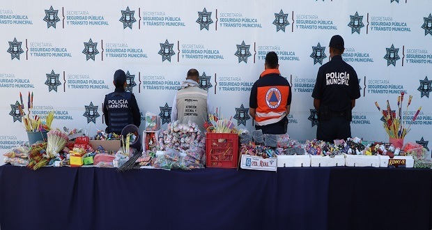 Aseguran 130 kilos de pirotecnia en mercado Zapata y Clavijero