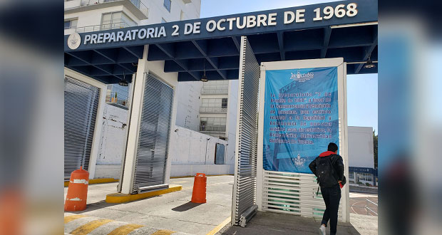 Presionan a alumnos de prepas BUAP a marchar a favor de Esparza, acusan