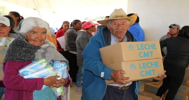 Secretaría de Bienestar da 50 mil litros de leche en Tlachichuca