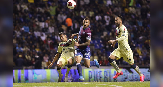 En el Cuauhtémoc, América gana ante el Puebla con ayuda del VAR