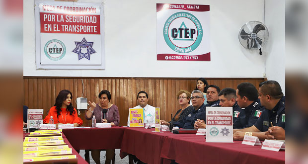 Mediante chat, Consejo Taxista de Puebla tendrá enlace con DERI