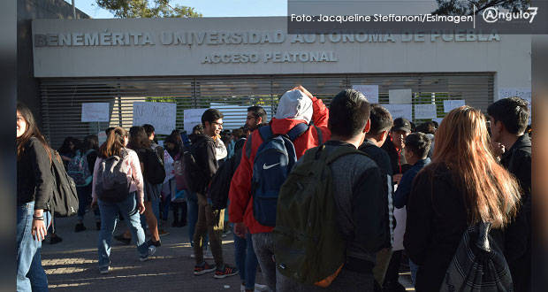 Economía de BUAP va a paro activo; no servirá a gobierno ni a rectoría, afirma