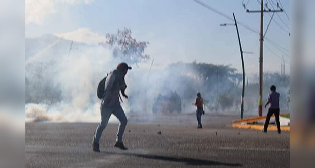 Reportan grave a normalista oriundo de Puebla herido por desalojo en Chiapas